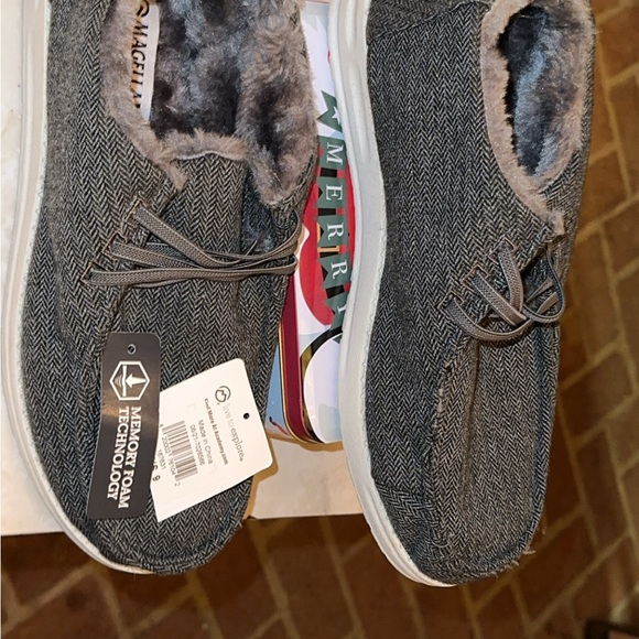 Men’s Fur Lined Mock Toe Shoes Size 9 - Picture 2 of 5